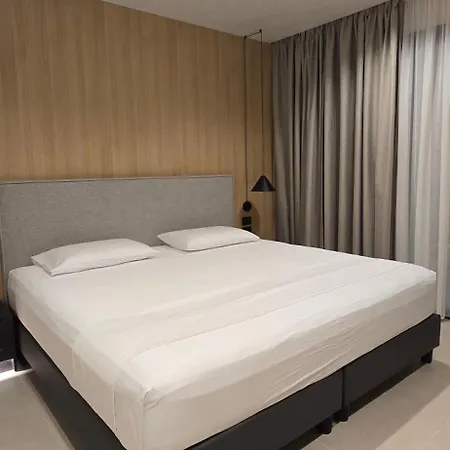 Lion Gate Otel Saranda
