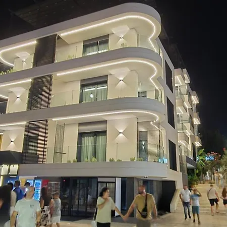 Lion Gate Otel 3*