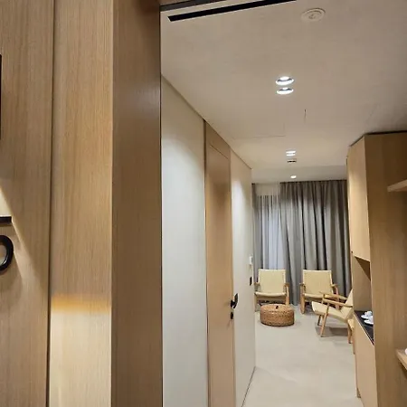 Otel Lion Gate 3*