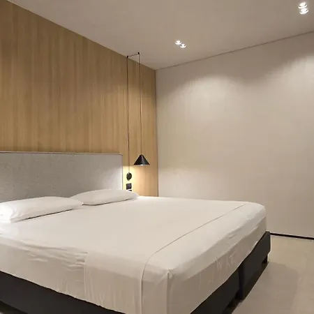 Lion Gate Otel Saranda