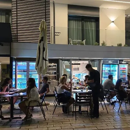 Otel Lion Gate Saranda